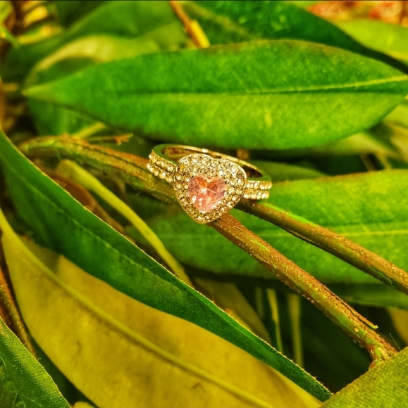 Candy Heart Lush Romance Heart Shaped Crystal Pink Crystal Silver Ring - Picture 10 of 16